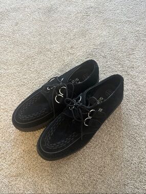 T.U.K Black Suede Lace-Up Creeper Loafers size 8M 1.5 inch platform